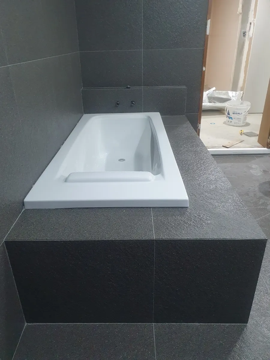 다크톤 built-in 욕조 마감